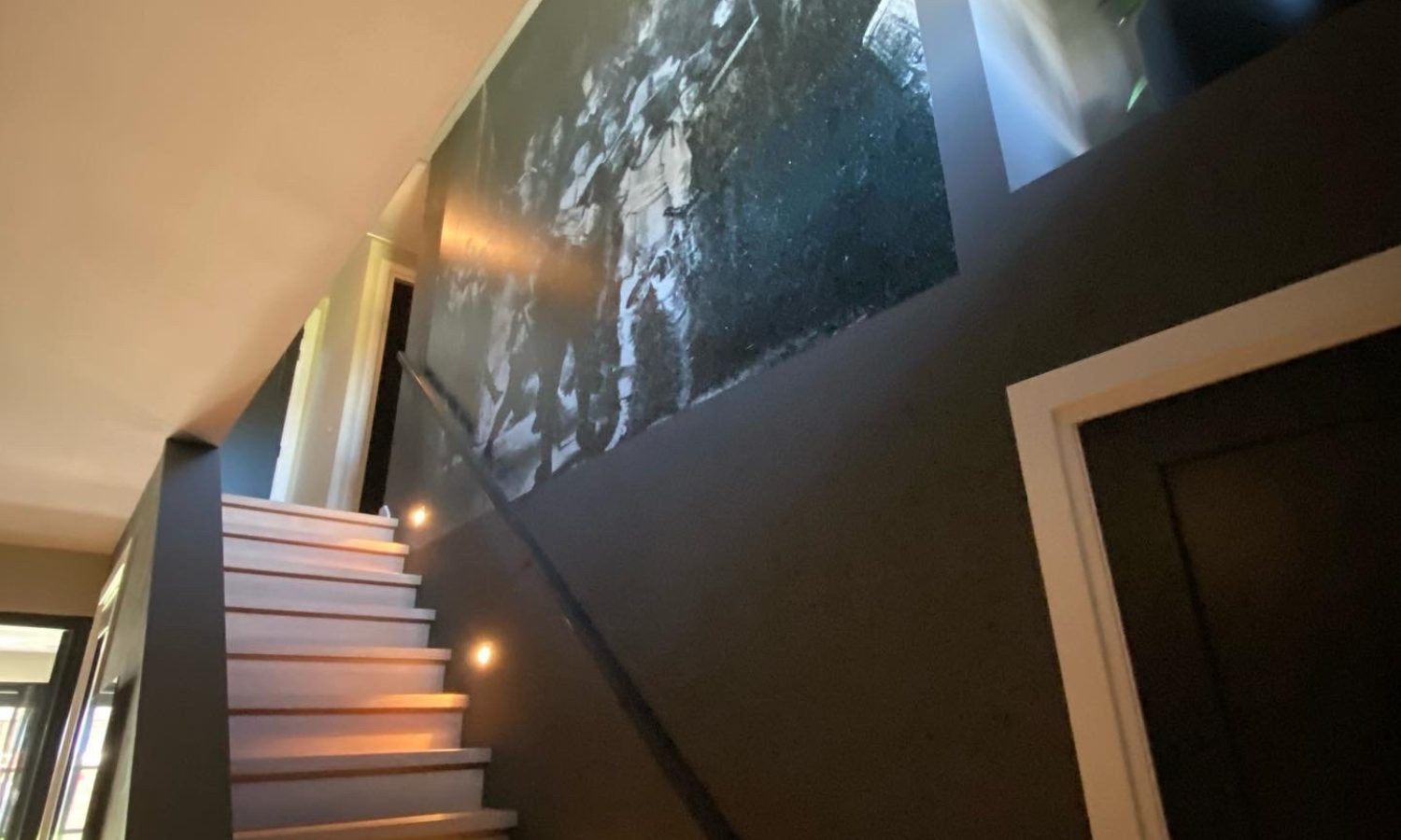 9D28D249-1F0B-4F9C-9009-AD806573B17D