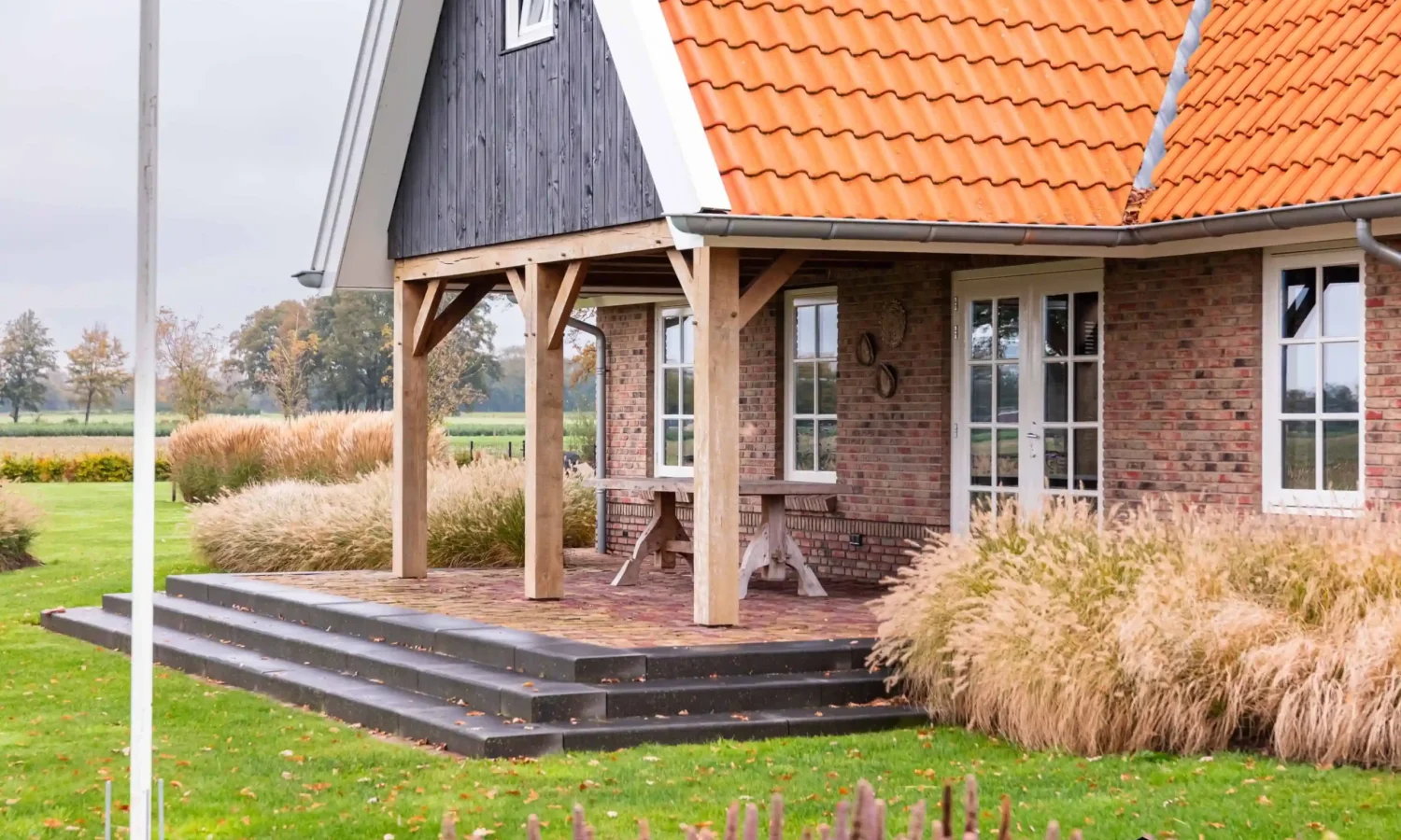 Mooi modern tuingebied