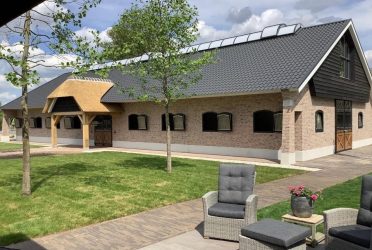 Paardenstal Albergen